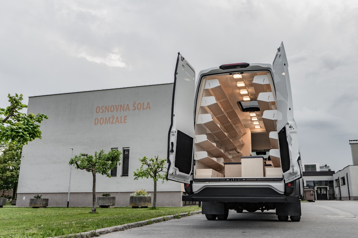 Iveco | Mobile Library Van - image 3